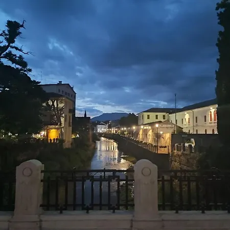 Al Ponte Design شقة